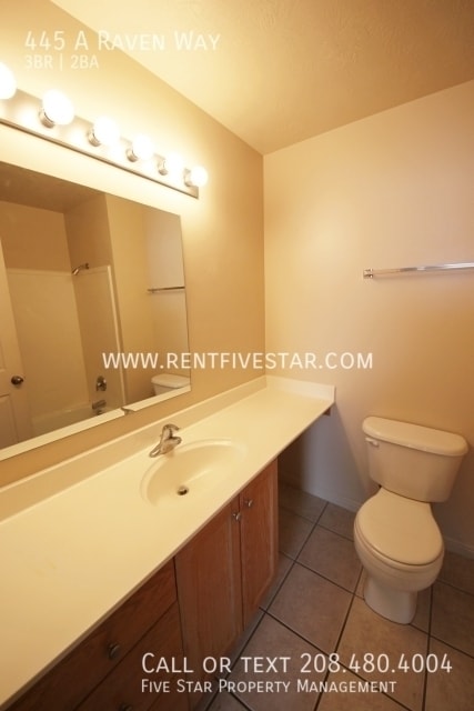 Building Photo - 445 A Raven Way