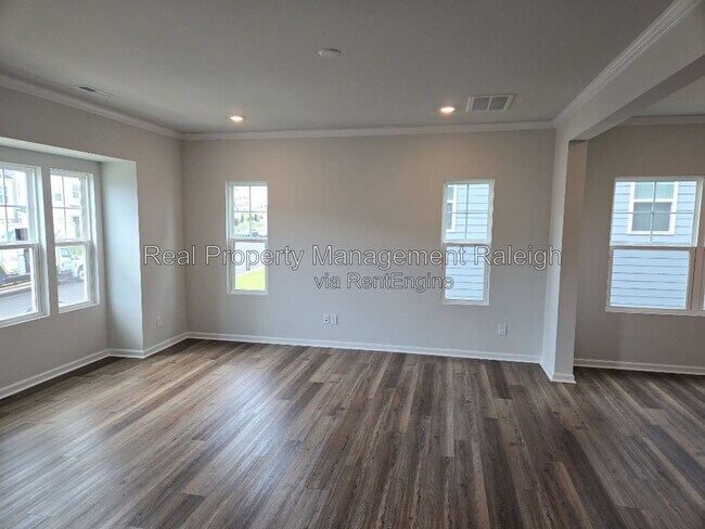 Building Photo - 466 Carolina Spgs Blvd