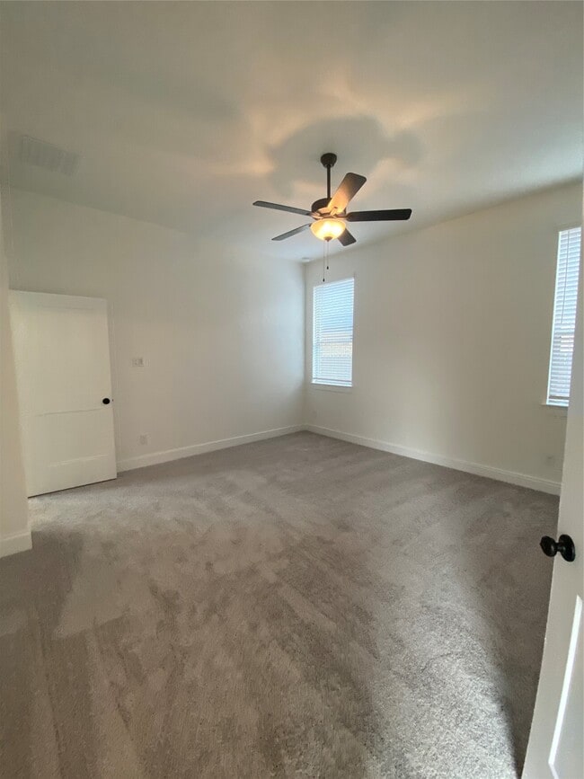 Building Photo - 31323 Balsam Hawk Ln