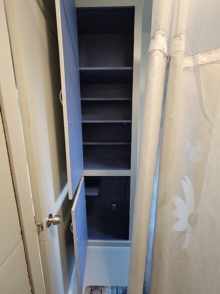 Building Photo - 5321 NE 29th St