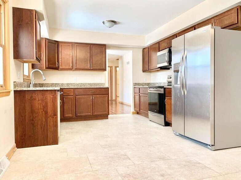 Building Photo - 11638 N Bobolink Ln