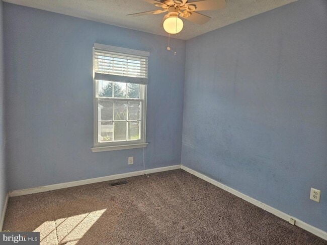 Building Photo - 3315 Hollow Ct