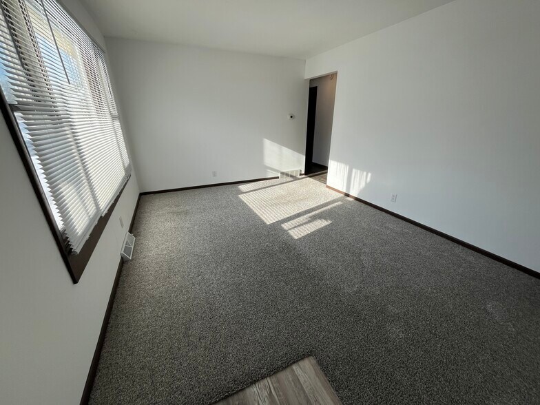 Building Photo - 12845 Renwood Dr