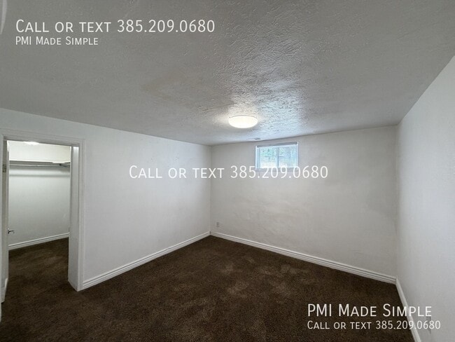 Building Photo - 1924 S Columbia Ln