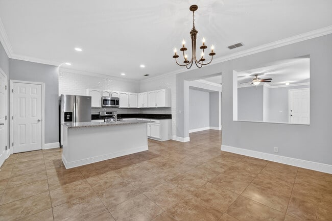 Building Photo - 7865 15th Ln