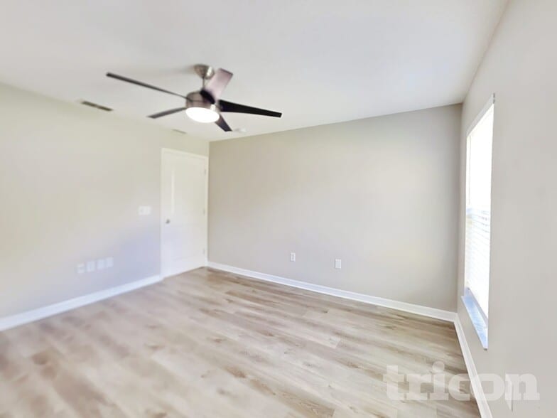 Building Photo - 54 Reidsville Dr