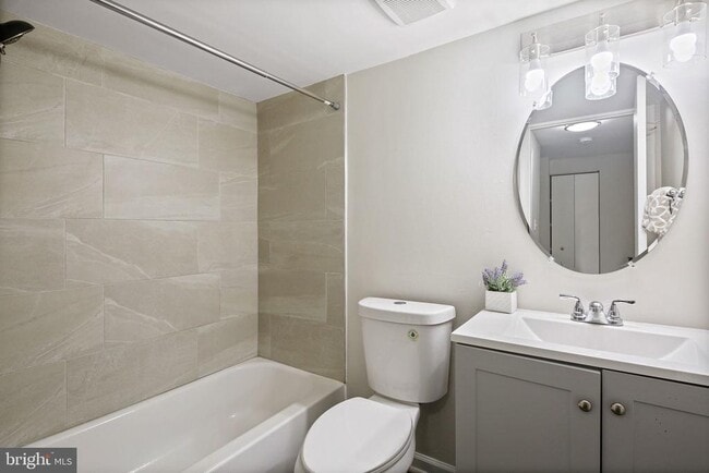 Building Photo - 9411 Merryrest Rd