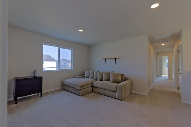 Building Photo - 24378 E Harrier Ln