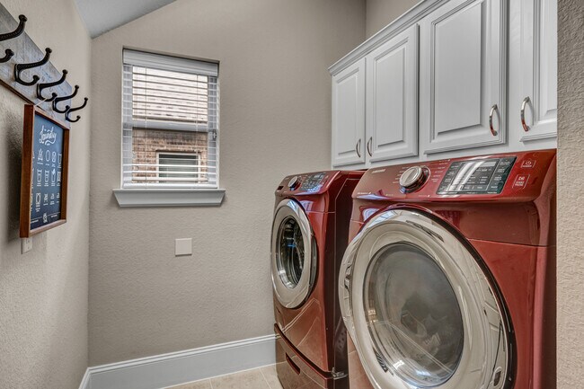 Building Photo - 2603 Hailes Ct