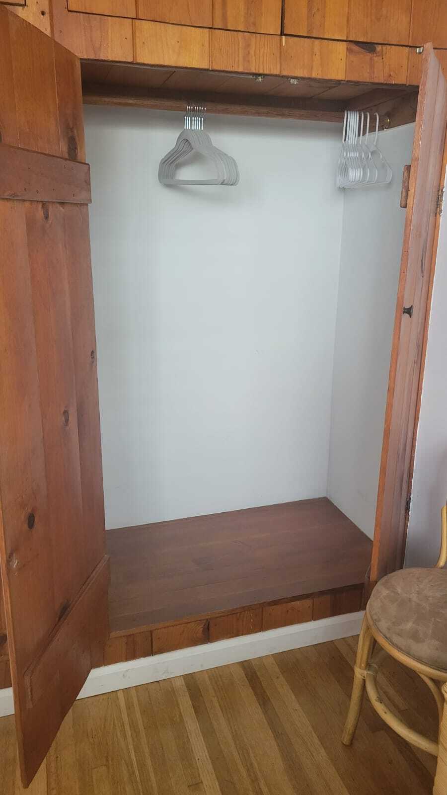 Building Photo - 1430 Manhattan Beach Blvd