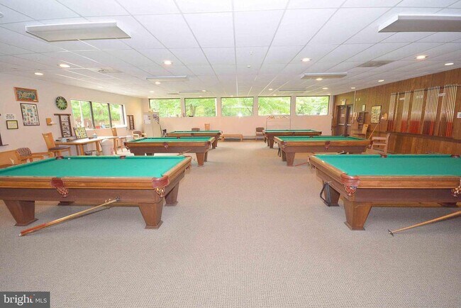 Building Photo - 835 Coxswain Way