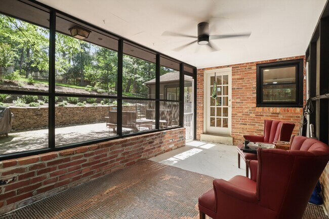 Building Photo - 3411 Stoneybrae Dr