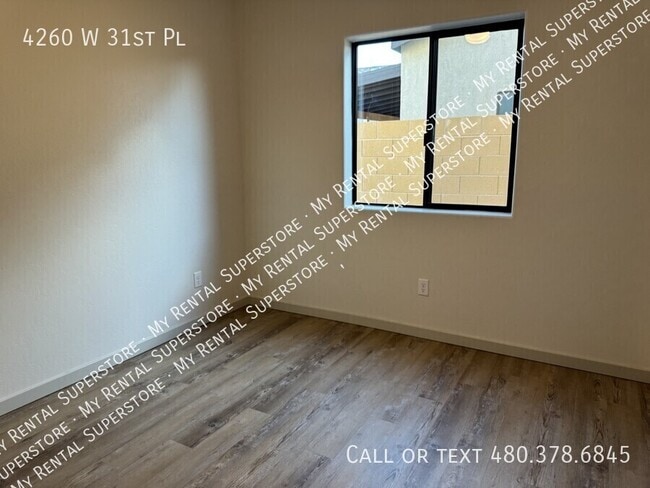 Building Photo - 4260 W 31st Pl