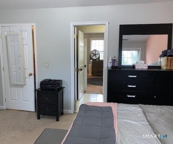 Building Photo - 19 Hawthorne Dr