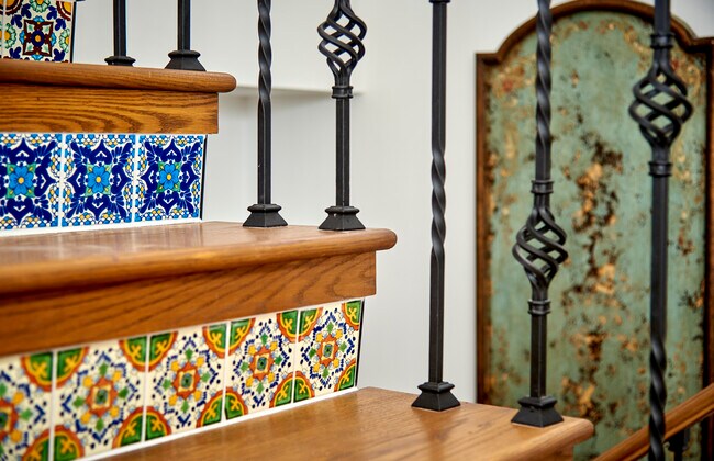 Building Photo - 7080 Via del Mar