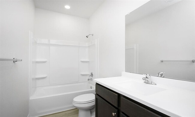 Building Photo - 424 Lone Rider Dr