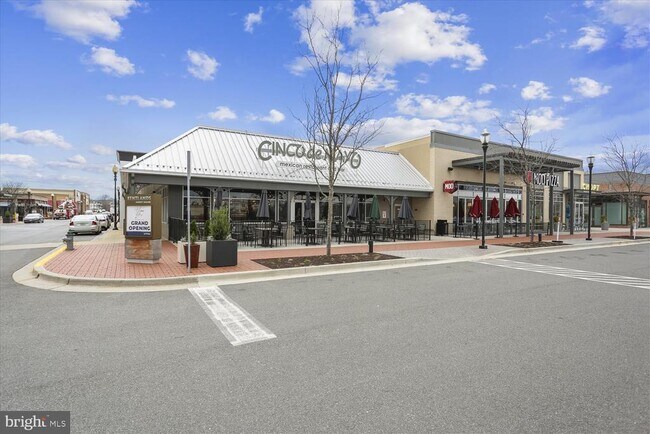 Building Photo - 164 Kendrick Pl