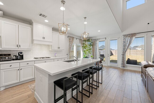 Building Photo - 20923 Carriage Harness Wy