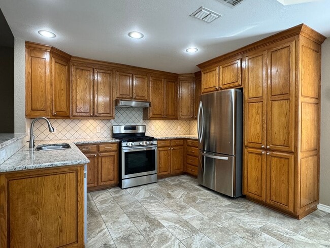 Building Photo - 11281 Grand Slam Dr