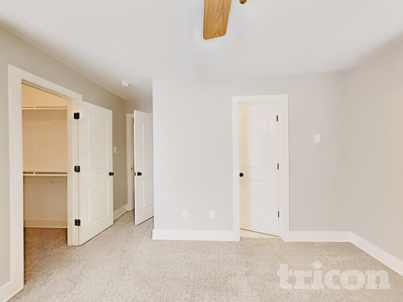 Building Photo - 21880 Silver Oak Ct