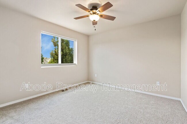 Building Photo - 311 Newaygo Dr