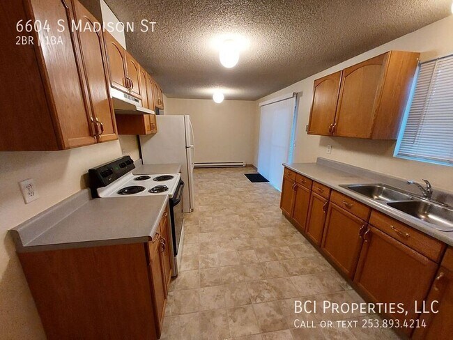 Building Photo - 6604 S Madison St