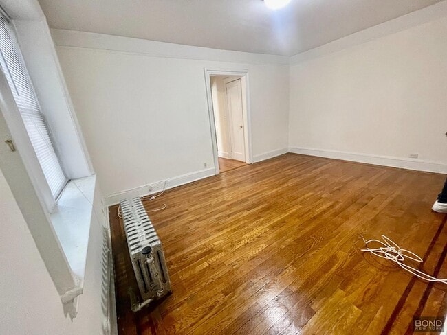 Building Photo - 32-15 35th St