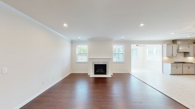 Building Photo - 1246 Ainslie Pl Rd