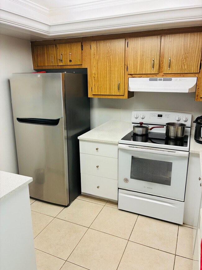 Building Photo - 4101 Oak Terrace Dr