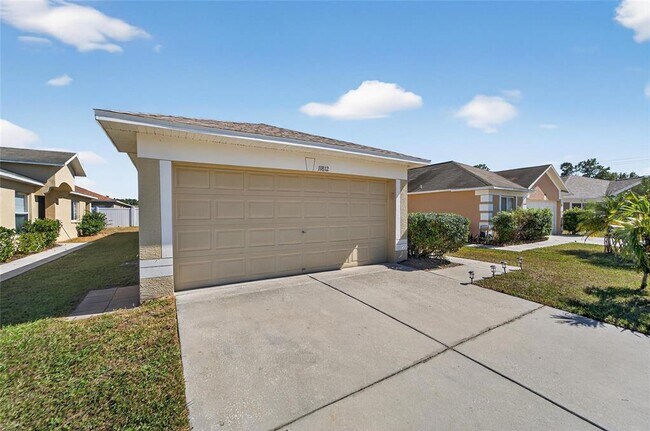 Building Photo - 11812 Lynmoor Dr