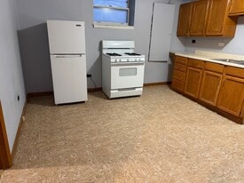 Building Photo - 3938 S Talman Ave