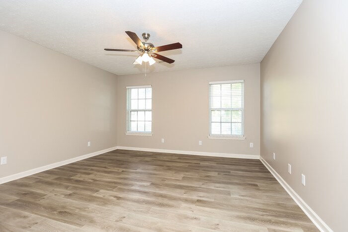 Building Photo - 173 Shiloh Dr