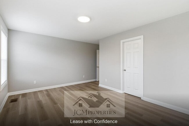 Building Photo - 117 Lambert Fld