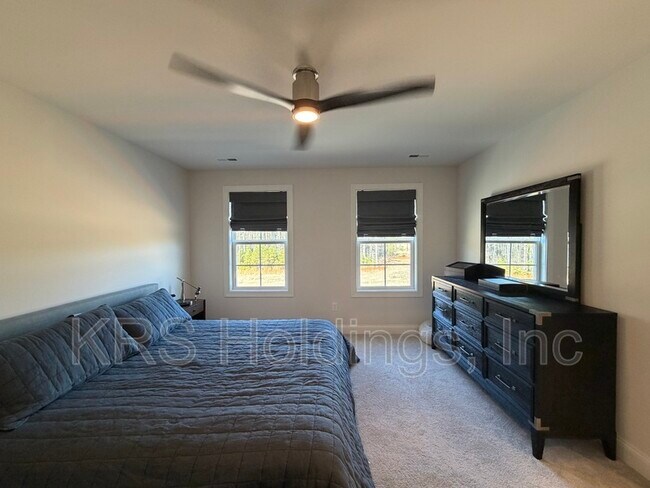 Building Photo - 2027 Melbourne St