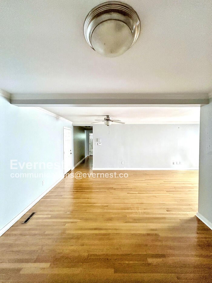 Building Photo - 4520 Grove Ave