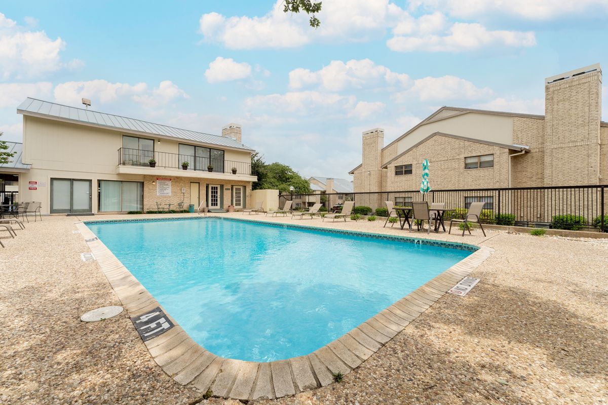 Building Photo - 11843 Braesview, 502