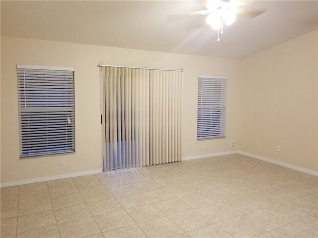 Building Photo - 8025 98th Ct