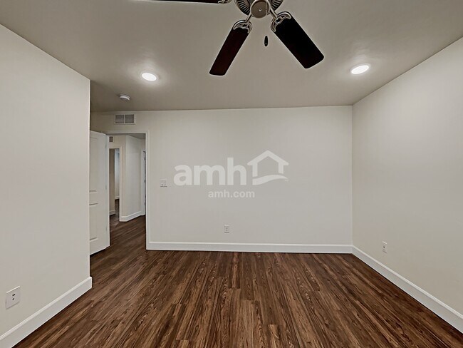 Building Photo - 2704 W 3340 S