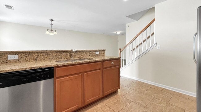 Building Photo - 4824 Willow Brook Ln