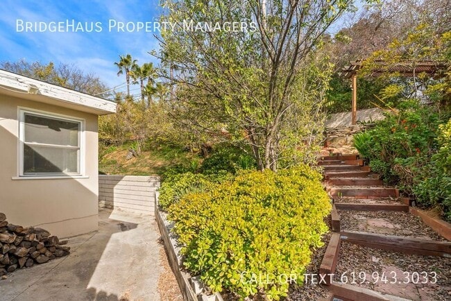 Building Photo - 4739 Hillcrest Ave