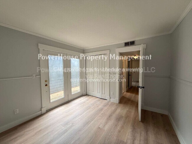 Building Photo - 120 Leeward Ln