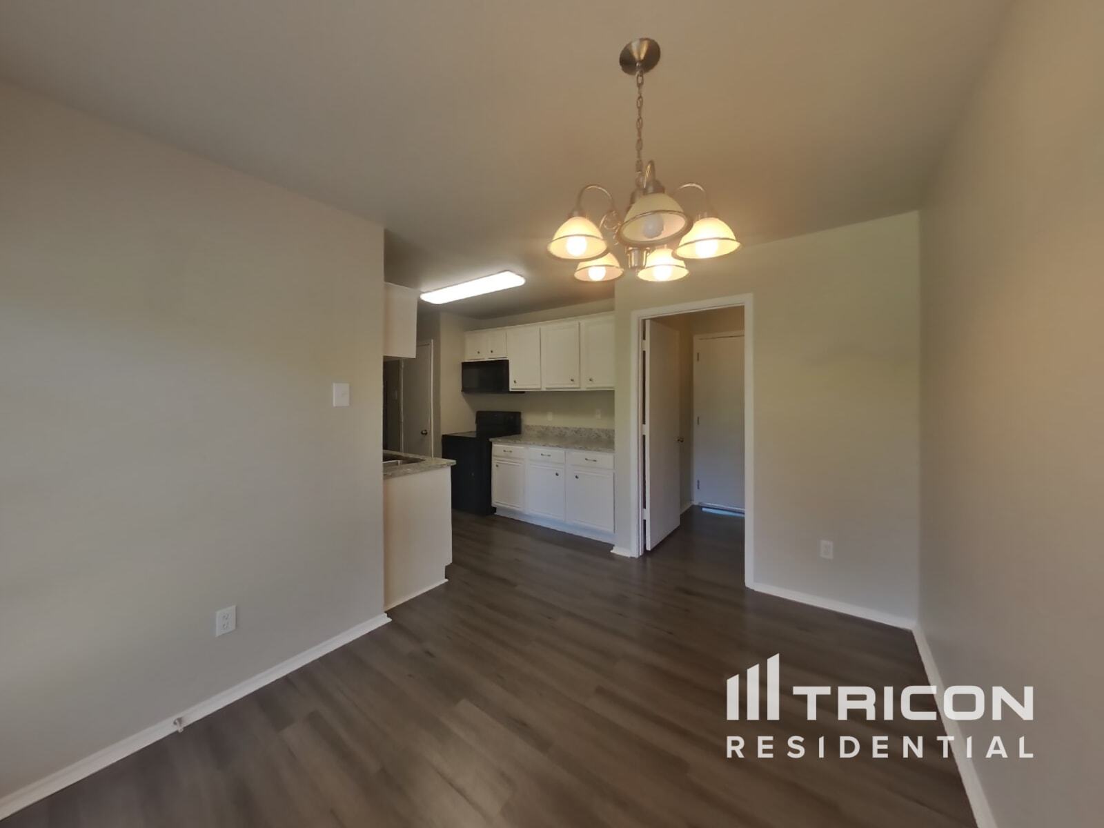 Building Photo - 1410 Misty Meadow Dr