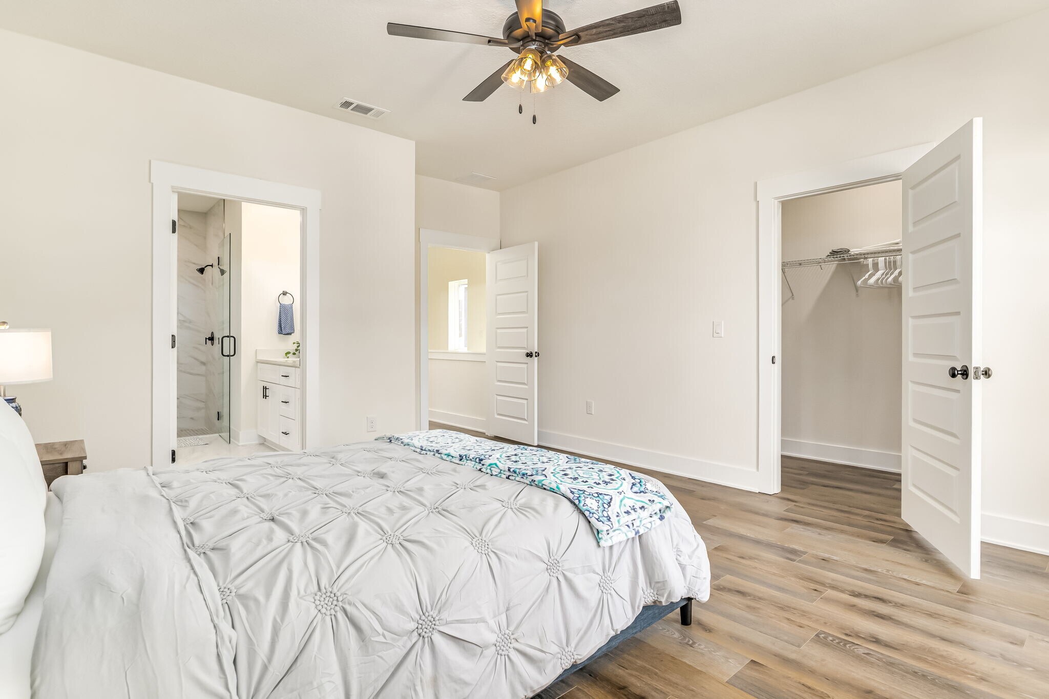 Building Photo - 536 N De Villiers St