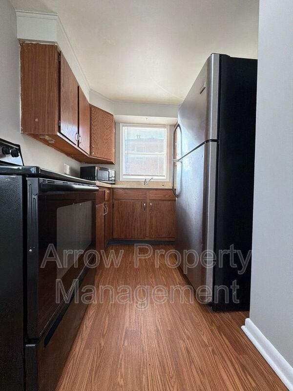 Building Photo - 5501 Benton St