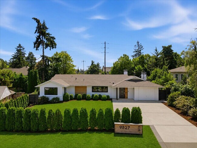 Building Photo - 3Bd/2Ba Bellevue Home