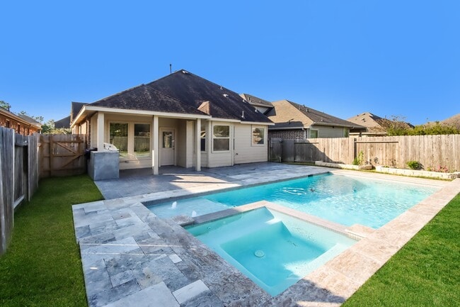 Building Photo - 13207 Clover Creek Point Ln