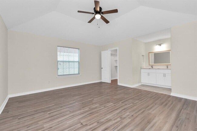 Building Photo - 1422 Hunters Park Dr