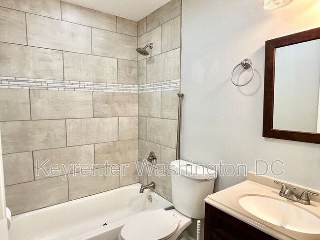 Building Photo - 311 Lourdes Dr