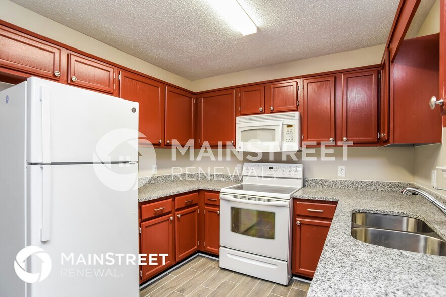 Building Photo - 9601 Farmridge Ln