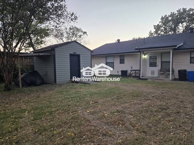 Building Photo - MOVE IN READY - IRVING - 3BEDS 2BATHS